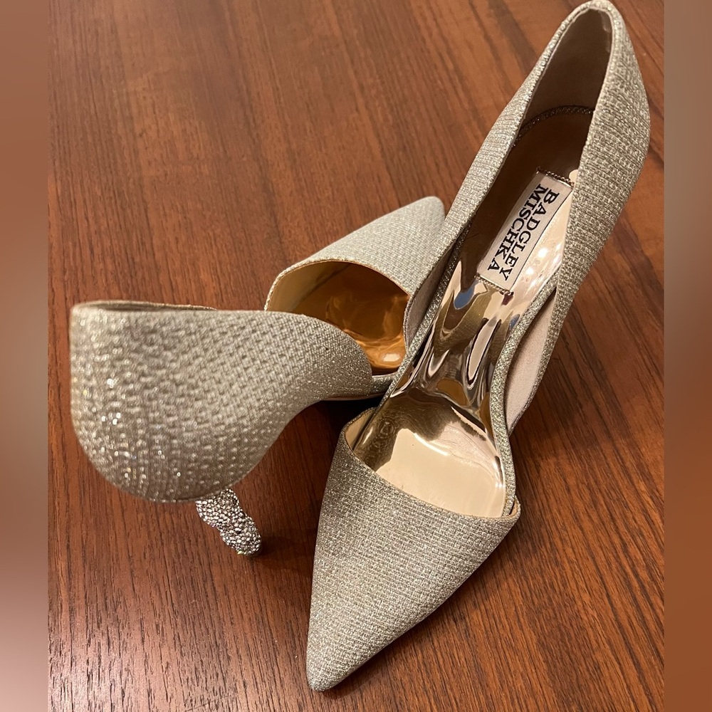Badgley Mischka Rhinestone Heels Gold/Champagne 7.5, EUC - Picture 3 of 11